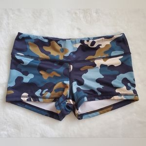 FLEO Alpine Olive Camo Shorts M Women's